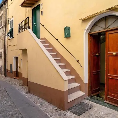 Host4u - Ligurian House With Garden In Империя
