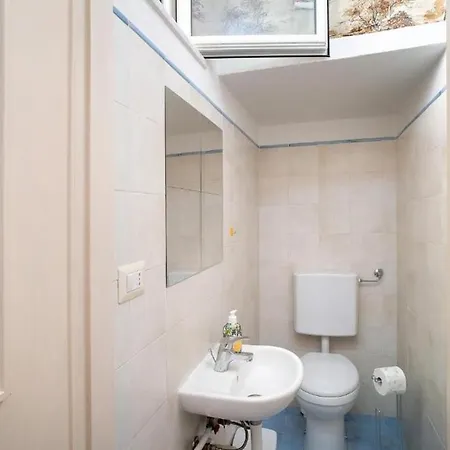 Host4u - Ligurian House With Garden In 아파트 임페리아