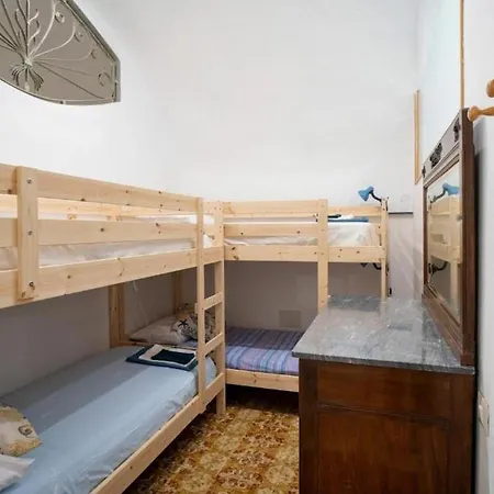 Host4u - Ligurian House With Garden In * 임페리아